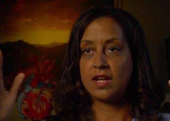 Dr. Jennifer Ellis is a distinguished cardiothoracic surgeon with over 30 years of experience